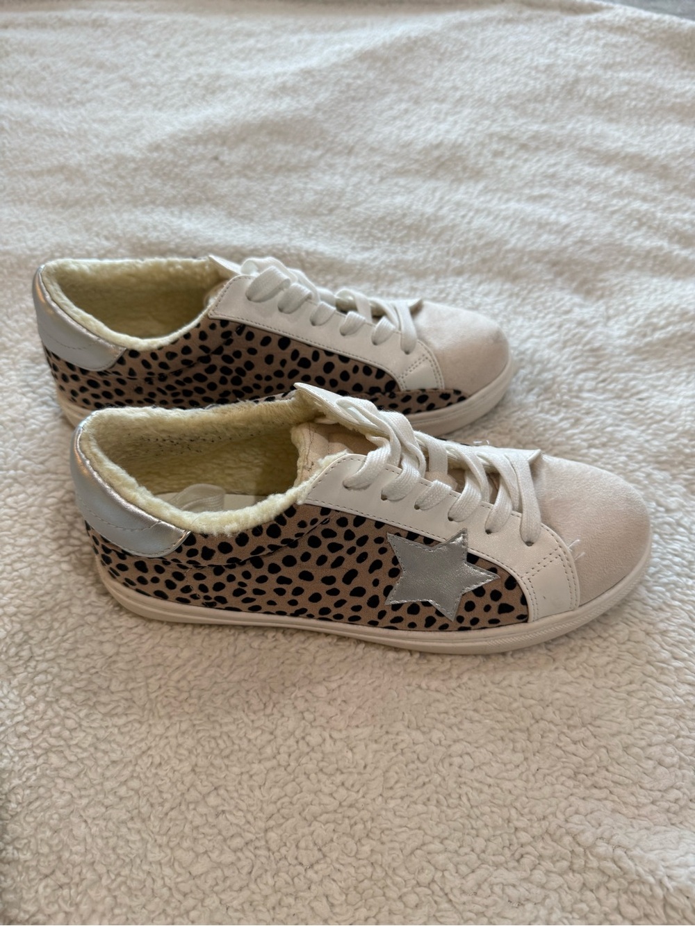 Cream Leopard Print Low-Top Sneakers with Silver Star Accent